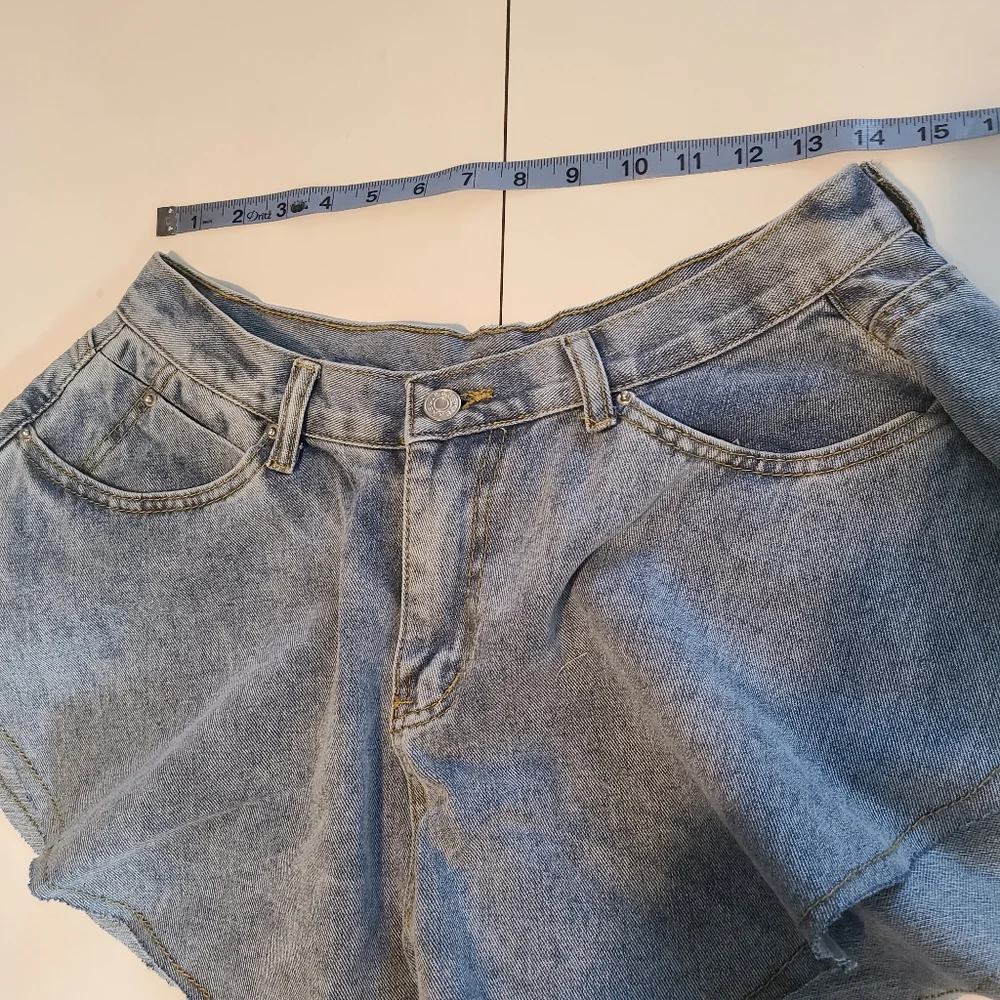 NWOT Highwaist Jean Shorts